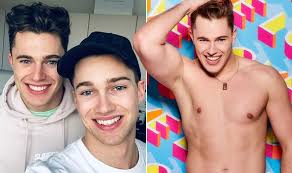 Love island 2019 stars might be the most successful bunch of the lot, so we thought now is as good of a time as ever to see what the 36 (yes, really) michael will appear on ex on the beach series 11, he's part of the dreamboys cast and there were rumours that he dated love island 2018 star ellie brown. Love Island 2019 Cast Who Is Curtis Pritchard How Old Is He Tv Radio Showbiz Tv Express Co Uk