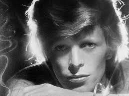 David Bowie made me gay: 100 anni di musica queer', il libro di Darryl W.  Bullock sbarca a Sassari per Fino a Leggermi Matto