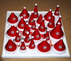 Adventni Nikolausmuetzen Avec Images Calendrier De L Avent Calendriers Calendrier