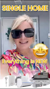 Kelli Sells Florida Living