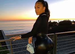 Depay wears jacket emblazoned with face of girlfriend. Who Is Lori Harvey Things You Must Know About Memphis Depay S Ex Girlfriend