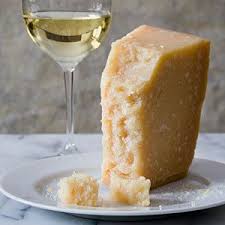 Parmesan 24 Mois Parmigiano Reggiano Spicchi Luigi Guffanti Fromage Bien Manger Fromage Italien