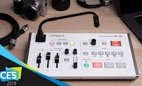 هناك تطبيقات تمكنك من وصل الهاتف الذكي الى جهاز الكمبيوتر ليعمل كعمل كاميرا ويب لاجراء مكالمات الفيديو. Ù…ÙƒØ³Ø± Roland Vr 1hd Ù„Ø¨Ø« ÙˆÙ…Ø²Ø¬ Ø§Ù„ÙÙŠØ¯ÙŠÙˆ Ù„Ù…Ø¯ÙˆÙ†ÙŠ Ø§Ù„ÙÙŠØ¯ÙŠÙˆ Creative School Arabia