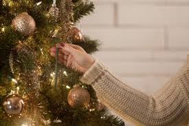 Seasonal Holiday Scents That Pass The Sniff Test