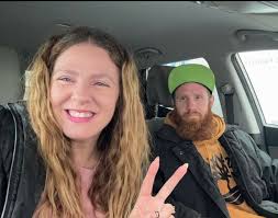 Has anyone seen that guy I think his name is like noahbootes or something 