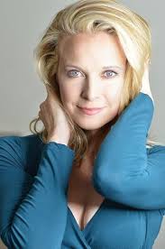 Confessions Of An Actress: From Chorus Girl to Broadway Star: Patterson,  Meredith: 9798491935604: Amazon.com: Books