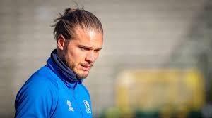 In the current club sandhausen played 3 seasons, during this time he played 62 matches and scored 4 goals. Rurik Gislason Trauert Um Seine Mutter 66 Emotionaler Post Auf Instagram Sv Sandhausen