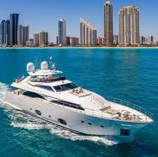 Rent Any 80 Foot Luxury Yacht And Receive 3 Free Giveaways 1 In 2020 Luxury Yachts Yacht Rental Yacht