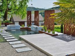 Trennwand und sichtschutzzaun metall 180 cm hoch. Haas Gartenbau Ag Metall Edelrost Bern Bremgarten Gartenbaubetrieb Gartenbauunternehmen Gartenbaugeschaft Gartenbauer Gartenanlagen Gartengestaltung Gartenumgestaltung Gartenneugestaltung Gartenbewasserung Sichtschutz Windschutz