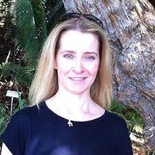 Rosie Chambers's Instagram, Twitter & Facebook