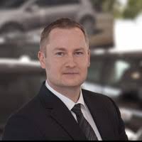 90+ perfiles de «Daniel Jasper»