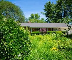 House and Garden Tour Features