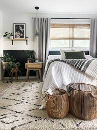 How To Decorate A Small Bedroom For Maximum Style Small Bedroom Small Bedroom Inspiration Redecorate Bedroom