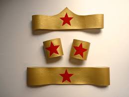 Super Heroine Bandeau Manchettes Et Ceinture De Super Heroine Accessoires Super Heroine Deguisement Enfant Gold Leather Super Heroine Costume Super Heroine