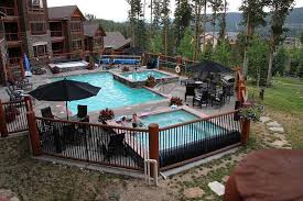 Need a hotel with an in room hot tub in breckenridge, co? Pool And Hot Tub Area Picture Of Bluesky Breckenridge Tripadvisor