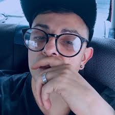 A Blu-ray of this tour MUST be released! It's the closest thing we can get  to the golden era, considering what he's gone through, how he recovered and  the current great shape