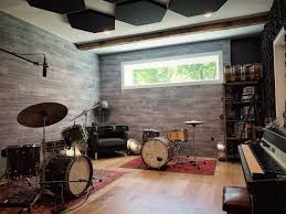 Place some soundproof curtains or blankets simply speaking, adding the soundproof blankets to your walls might exponentially reduce the noise coming inside as well as going outside the room. Ways To Soundproof A Drum Room Audimute