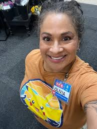 I was able to spend a few days with the folks. Time passed by way too fast.  💨 This is Pop, aka Mike. This man is quite the arborist. His pear trees