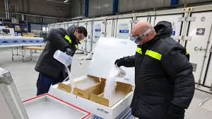 To the extent possible, vials should be kept in the boxes during transport. The World S Now Scrambling For Dry Ice It S Just One Headache In Getting Coronavirus Vaccines Where They Need To Go Cnn