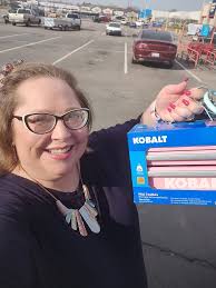 Damn pink dildo! Could of gave me at least a big black one and maybe I'd  have a fighting chance.