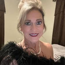 Hey Elkhart Family! We want to make a big announcement! Help us welcome Roger  Mays as our new principal at Elkhart Middle School. Mr. Mays has been  Assistant Principal at Elkhart High