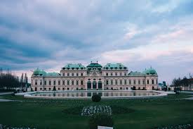 Belvedere Palace College Experience Destination Marketing Advice For The Graduate