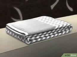 Cotton bathroom towels are quite ideal as they come with a higher degree of absorbency, durability and strength. 3 Ways To Choose Bathroom Towel Colors Wikihow