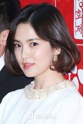 Rain hangs out in a sweet bachelor pad in NYC for 'Harper's Bazaar'