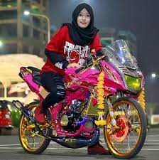 Cewek cantik naik ninja rr klik dan bantu majukan chanel saya yang satunya ya gaess. Pin Di Modifikasi Ninja Rr Model Cewek Sexy