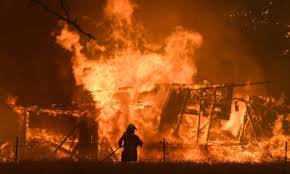 Hospitales en nuevo león están al 79% de ocupación. Australia Bomberos Quedan Rodeados En Gigantesco Incendio Forestal