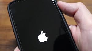 How To Force Restart A Stuck Frozen Screen On Iphone X Xr Xs Xs Max Iphone Iphone 10 Screen