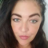 Sandra Poole's Instagram, Twitter & Facebook