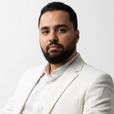 How one candidate's profile can be praised or rejected by different  companies.