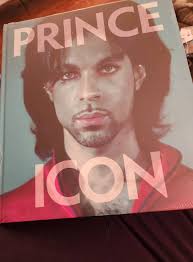 Just arrived 🤘🤘🤘🤘I'm a bit disappointed that it's not in a proper case  🤷🏽‍♀️😂