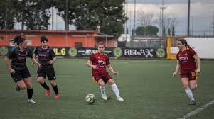 Roma calcio femminile è una squadra di calcio a 5 femminile impegnata nel campionato di futsal della regione lazio serie c. Roma Calcio Femminile E Riozzese Pareggiano 2 2 Romadailynews