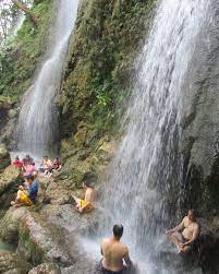 Dengan harga tiket masuk tersebut, pengunjung sudah bisa menikmati kesegaran air terjun jumog yang airnya berasal dari gunung lawu. Harga Tiket Air Terjun Lumoly Air Terjun Dlundung Tiket Aktivitas Mei 2021 Travelspromo Pengunjung Akan Disuguhkan Pemandangan Dengan Bebatuan Yang Begitu Besar Mengelilingi Area