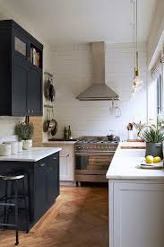 Tumuklas ng mga recipe, ideya sa bahay, inspirasyon ng istilo at iba pang ideya na masusubukan. 43 Black Kitchen Cabinets Ideas Kitchen Inspirations Kitchen Design Black Kitchens