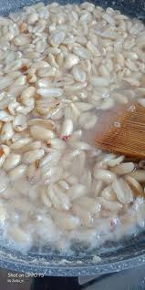 Menemani kita saat menonton televisi hingga menjadi suguhan di kala lebaran, natal, dan hari raya lainnya. Begini Caranya Nak Buat Kacang Bawang Putih Sedap Kena Rebus Perap Semalaman Dulu Barulah Digoreng Mingguan Wanita