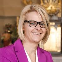 200+ ملفًا شخصيًا يحتوي على “Lintner”