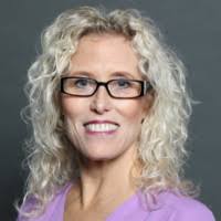 Becky Dobbs's Instagram, Twitter & Facebook