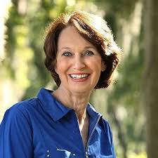 Erin Thiele's Instagram, Twitter & Facebook