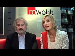 Ein tumor stellte das leben von petra gerster auf den kopf. Charakter Von Petra Gerster Und Christian Nurnberger Youtube