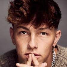 Tayler Holder Bio Family Trivia Famous Birthdays