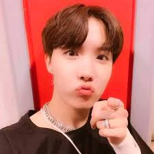 AM FROM BOKKOS WITH SMILE 😀 FACE AMMM WHAT DO YOU LIKE ABOUT ME