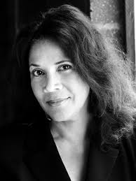 Karen Bates's Instagram, Twitter & Facebook