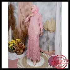 Diatas adalah satu dari sekian banyak desain kebaya polos putih yang sangat anggun sekali. Dress Wanita Kekinian Terbaru 2020 Korea Perempuan Import Kondangan Murah Model Casual Korean Style 2021 Brukat