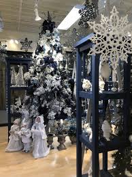 If you like champagne christmas tree!, you might love these ideas. Top Trends In Christmas Home Decor For 2020 Decorator S Warehouse