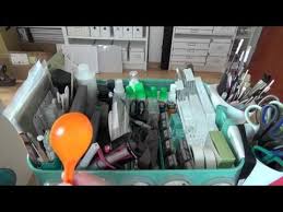 Heute Folgt Endlich Eins Der Videos In Denen Ich Einen Teil Meiner Bastelecke Im Details Zeige Und Das Ist Der Rollw Bastel Ecke Basteln Organisation Basteln