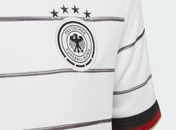 Hier kann man seine lieblingstrikots per bald ist es wieder so weit. Dfb Torwarttrikot Von Adidas Manuel Neuer Trikot