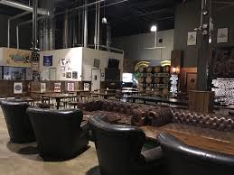 A pub that features a delicious (and locally sourced where. Interior Picture Of Temblor Brewing Comany Bakersfield Tripadvisor
